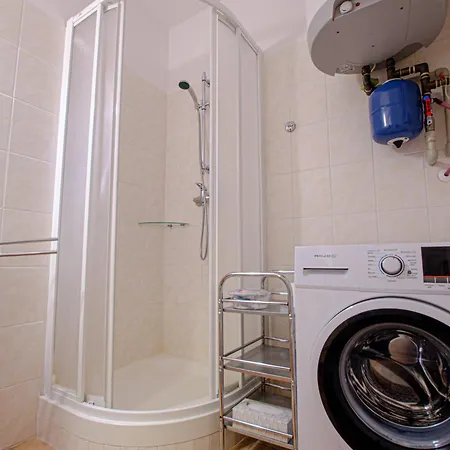 Apartment Karlov